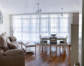 APARTAMENTOS LONCHO CEE